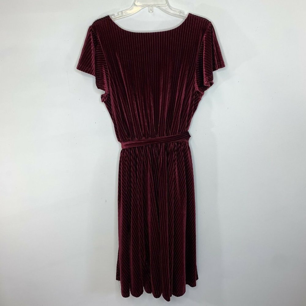 NEW Modcloth Timeless Embrace Velvet Midi Dress - Picture 3 of 7